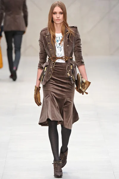 Look 35